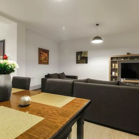Apartament Oresteia Downtown