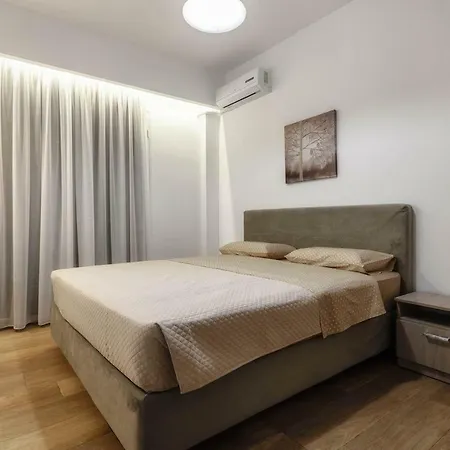 Oresteia Downtown Daire